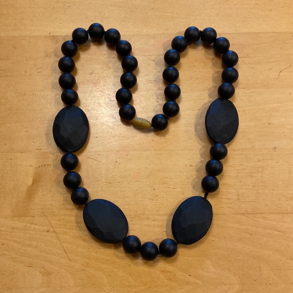 CHEW BEADS MOM NECKLACE CHEW TOY FOR BABY 26” - Picture 4 of 6